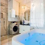 Apartment El Dorado Z Jacuzzi Breslau